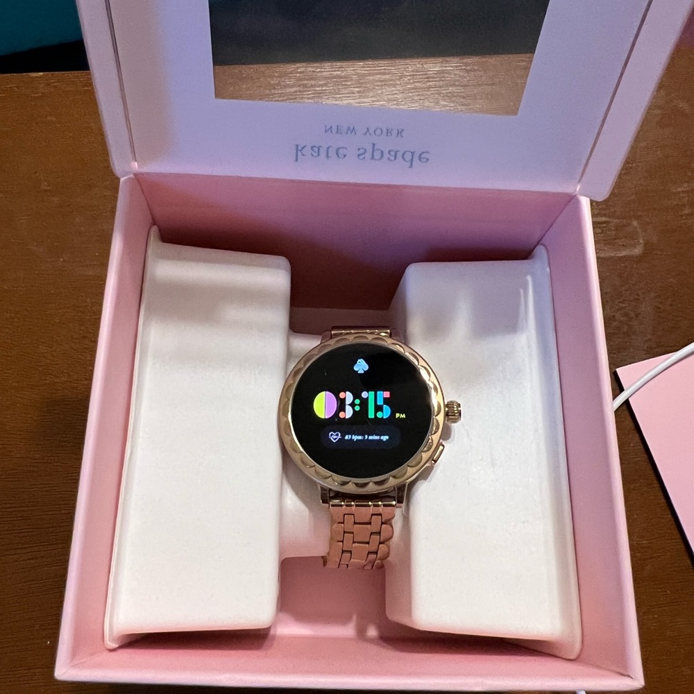 Kate spade scallop smart watch